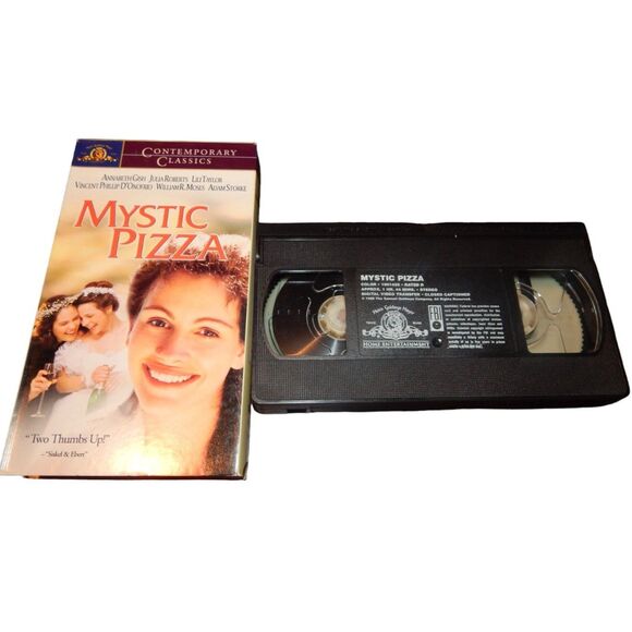 MYSTIC PIZZA Julia Roberts Annabeth Gish 1988 vintage VHS in original case - Picture 2 of 5